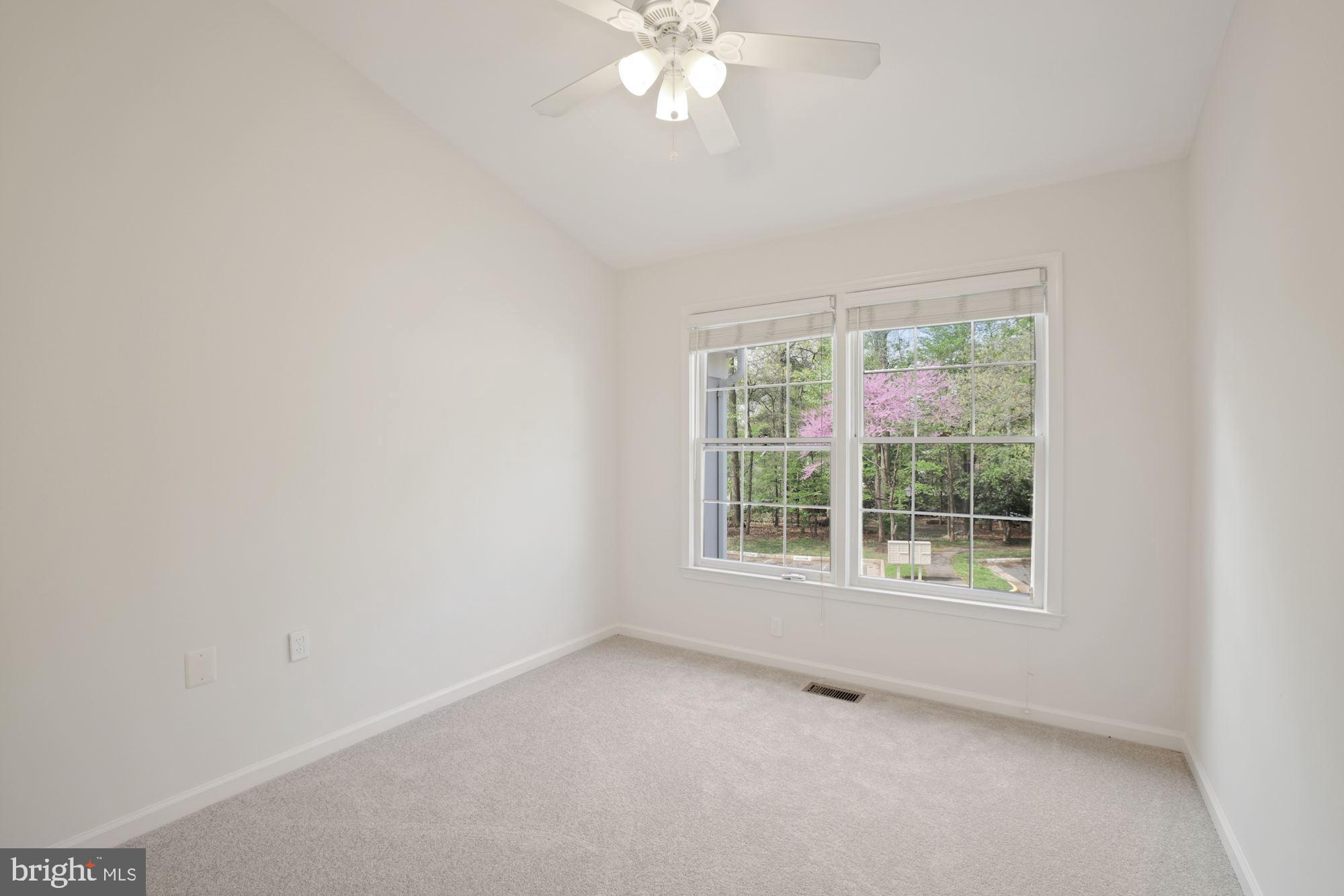 11280 Fairwind Way Reston, VA 20190 - Photo 18 of 35