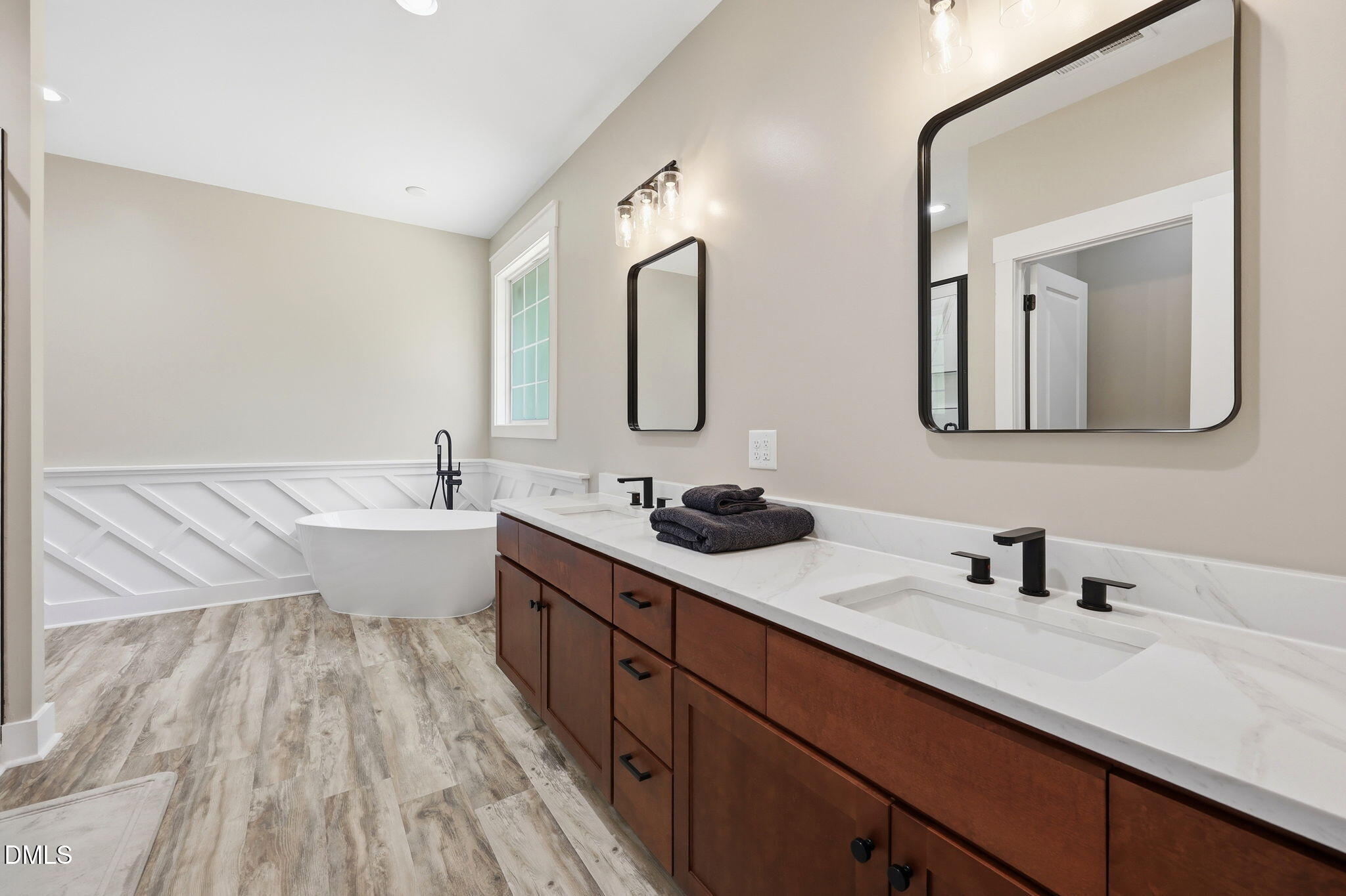 258 Eakes Road Sanford, NC 27332 - Photo 9 of 30 32-web-or-mls-IMG_9429