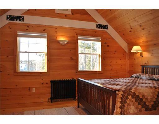 186 B Lower Flying Point Road Freeport, ME 04032 - Photo 14 of 16 Bedroom.