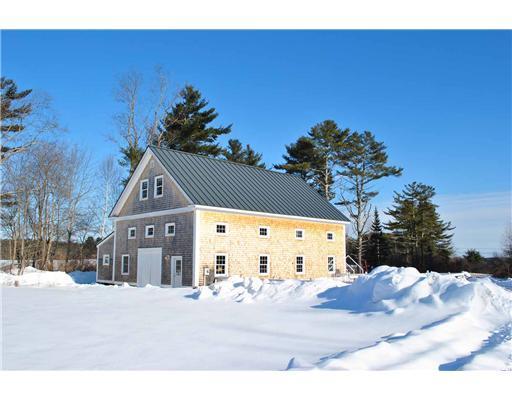 186 B Lower Flying Point Road Freeport, ME 04032 - Photo 2 of 16 Exterior Back.