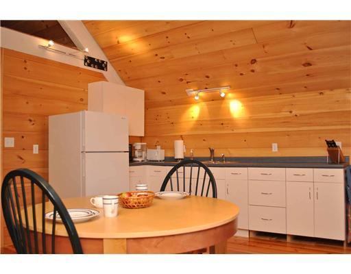 186 B Lower Flying Point Road Freeport, ME 04032 - Photo 10 of 16 Kitchen.