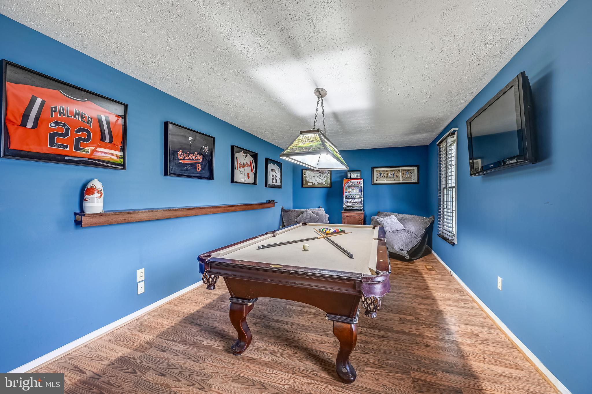 6617 Grouse Road Elkridge, MD 21075 - Photo 5 of 40 Family room / gameroom