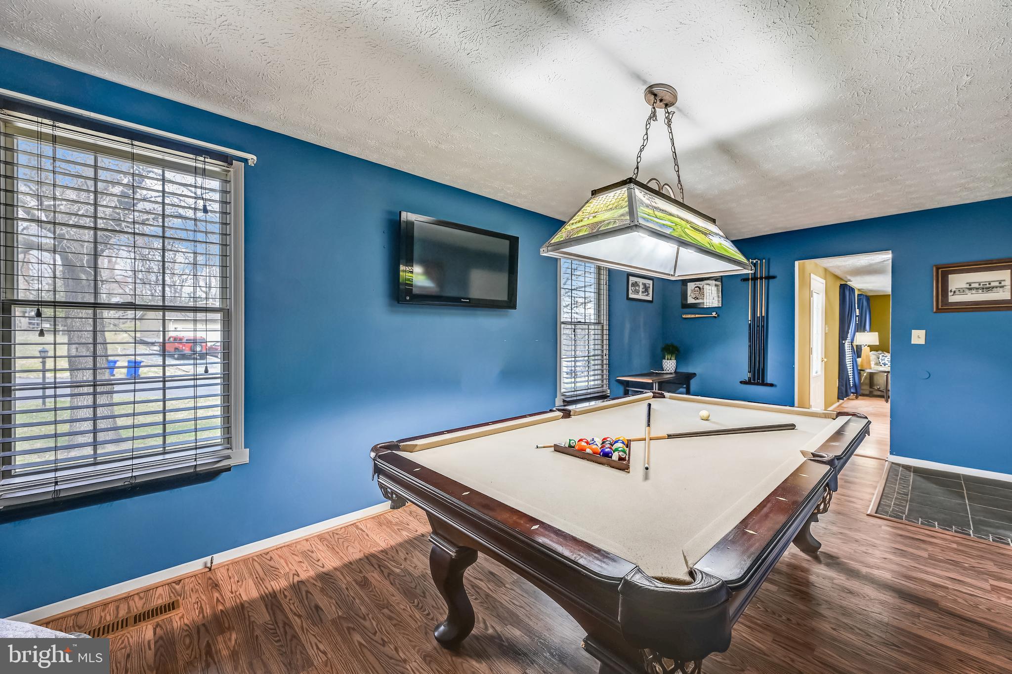6617 Grouse Road Elkridge, MD 21075 - Photo 8 of 40 Family room / gameroom
