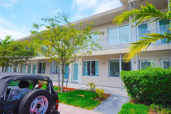 $235,000 | 801 15th Street, Unit 102, Miami Beach, FL 33139