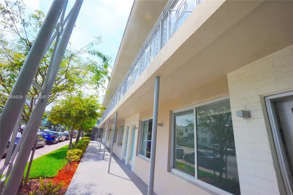 $235,000 | 801 15th Street, Unit 102, Miami Beach, FL 33139