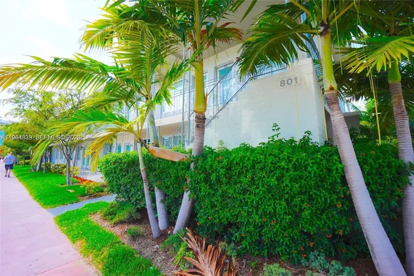 $235,000 | 801 15th Street, Unit 102, Miami Beach, FL 33139