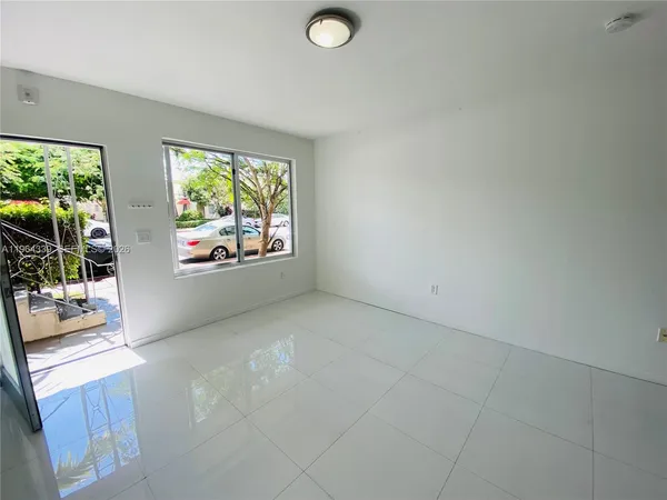 $235,000 | 801 15th Street, Unit 102, Miami Beach, FL 33139