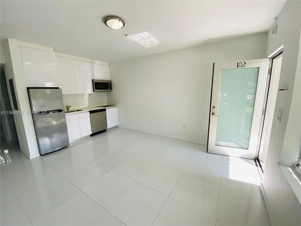 $235,000 | 801 15th Street, Unit 102, Miami Beach, FL 33139