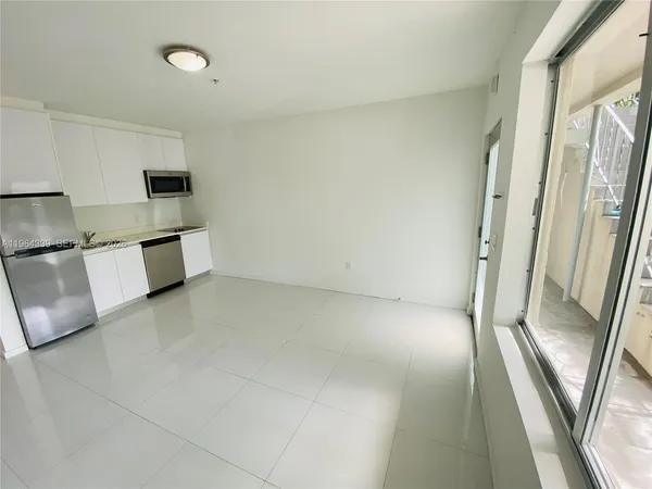 $235,000 | 801 15th Street, Unit 102, Miami Beach, FL 33139