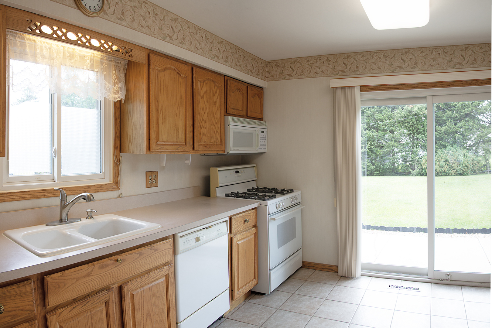 921 Iowa Avenue Addison, IL 60101 - Photo 21 of 30