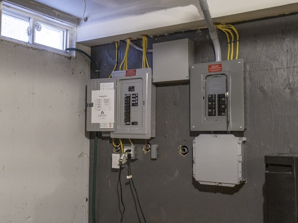 49 Center Street Barnstable, MA 02601 - Photo 33 of 36 a utility room with dryer and washer