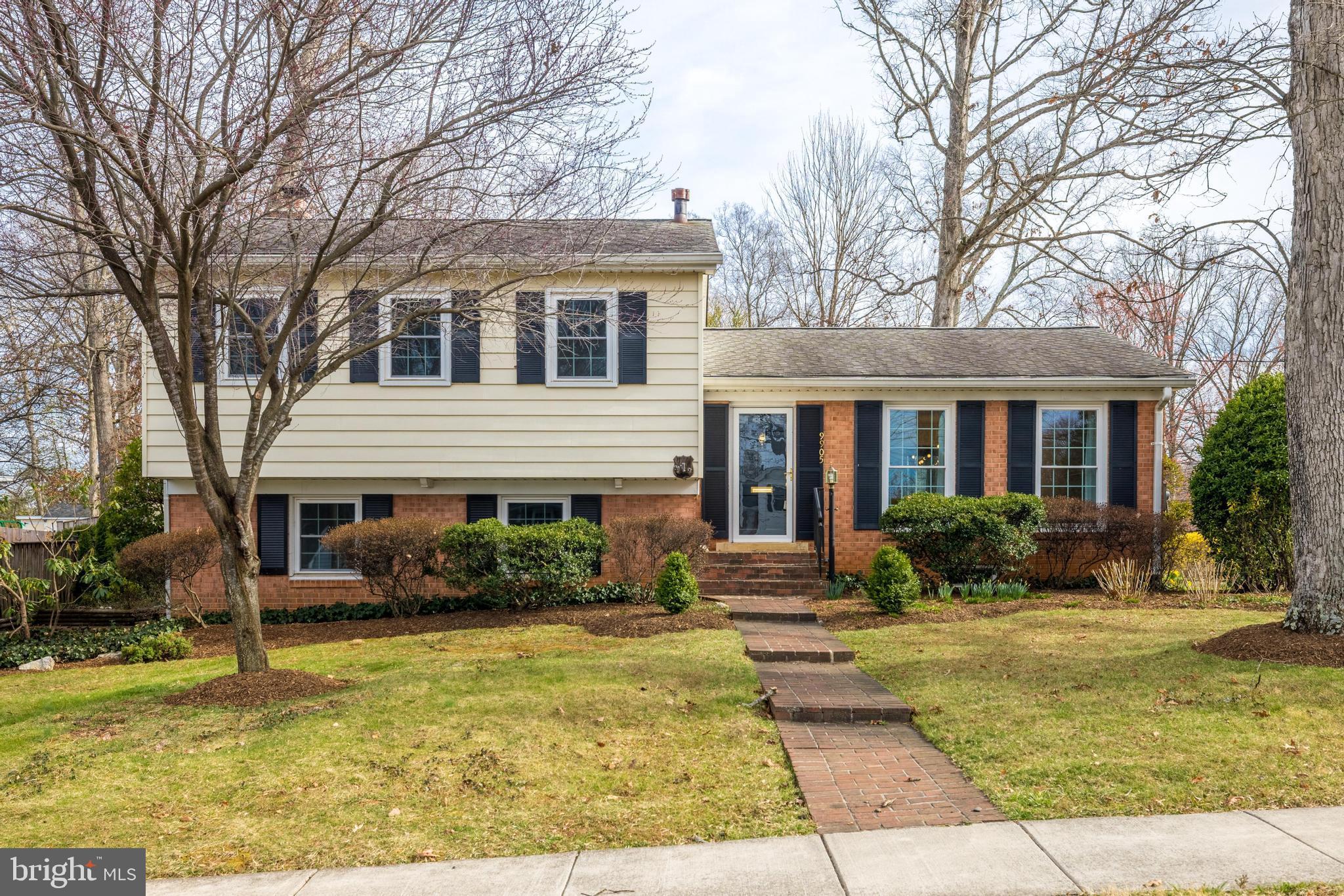 9905 Colony Road Fairfax, VA 22030 - Photo 3 of 44 Gallery Image 3