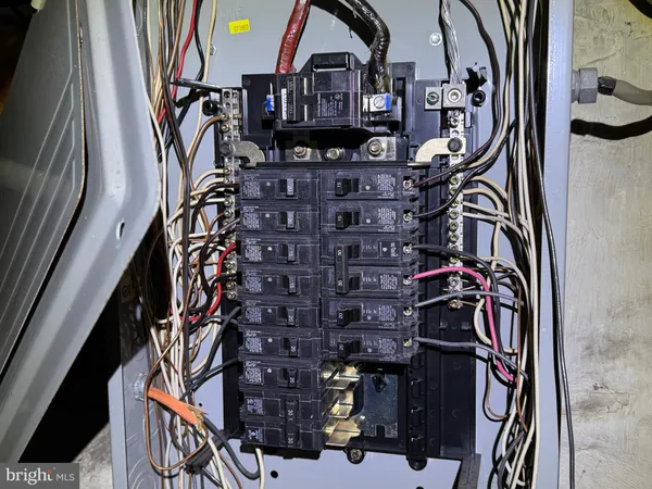 $129,000 | 2320-2322 West Chestnut Avenue, Altoona, PA 16601