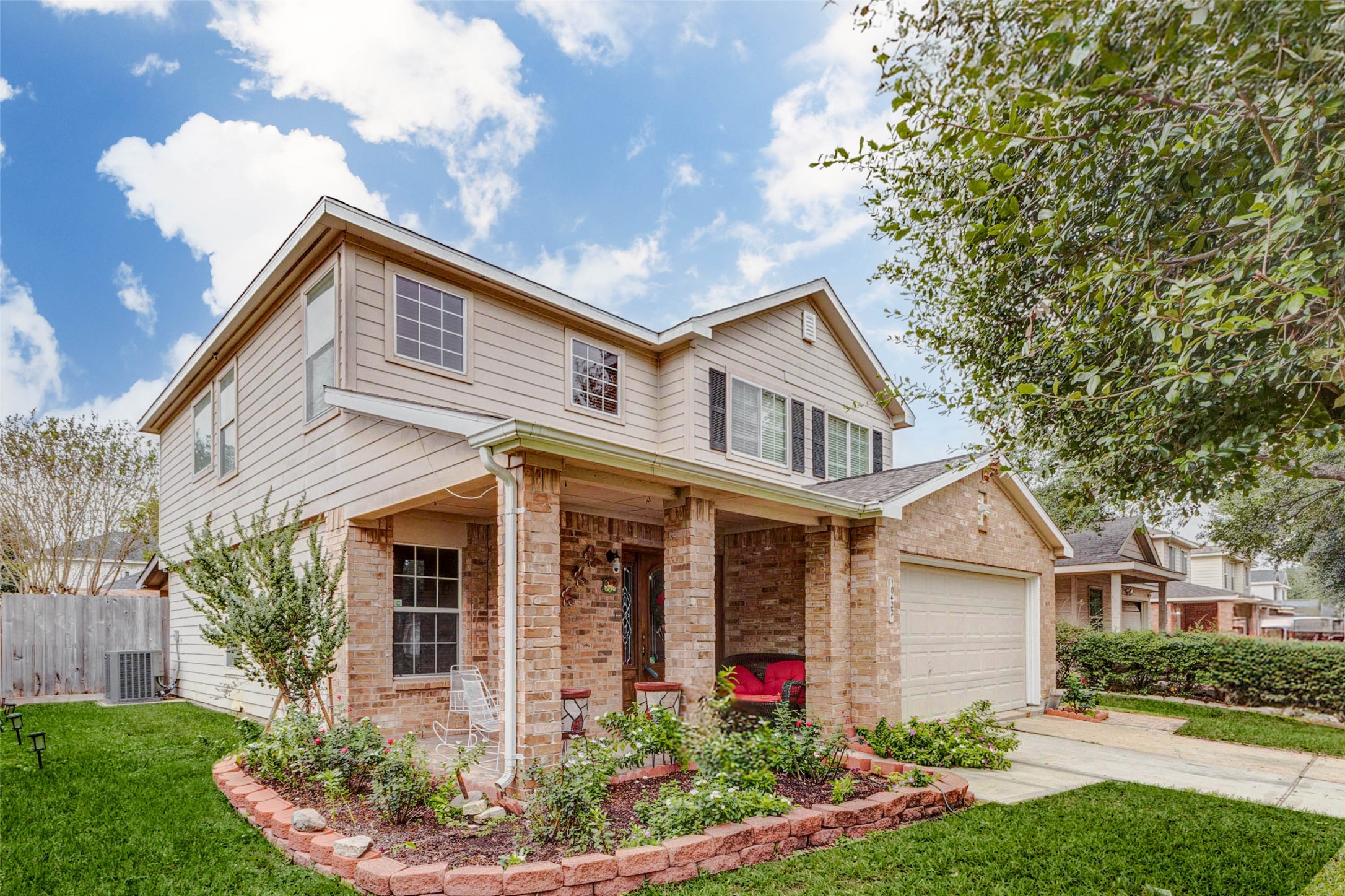 10422 Sutter Glen Lane Houston, TX 77075 - Photo 3 of 35