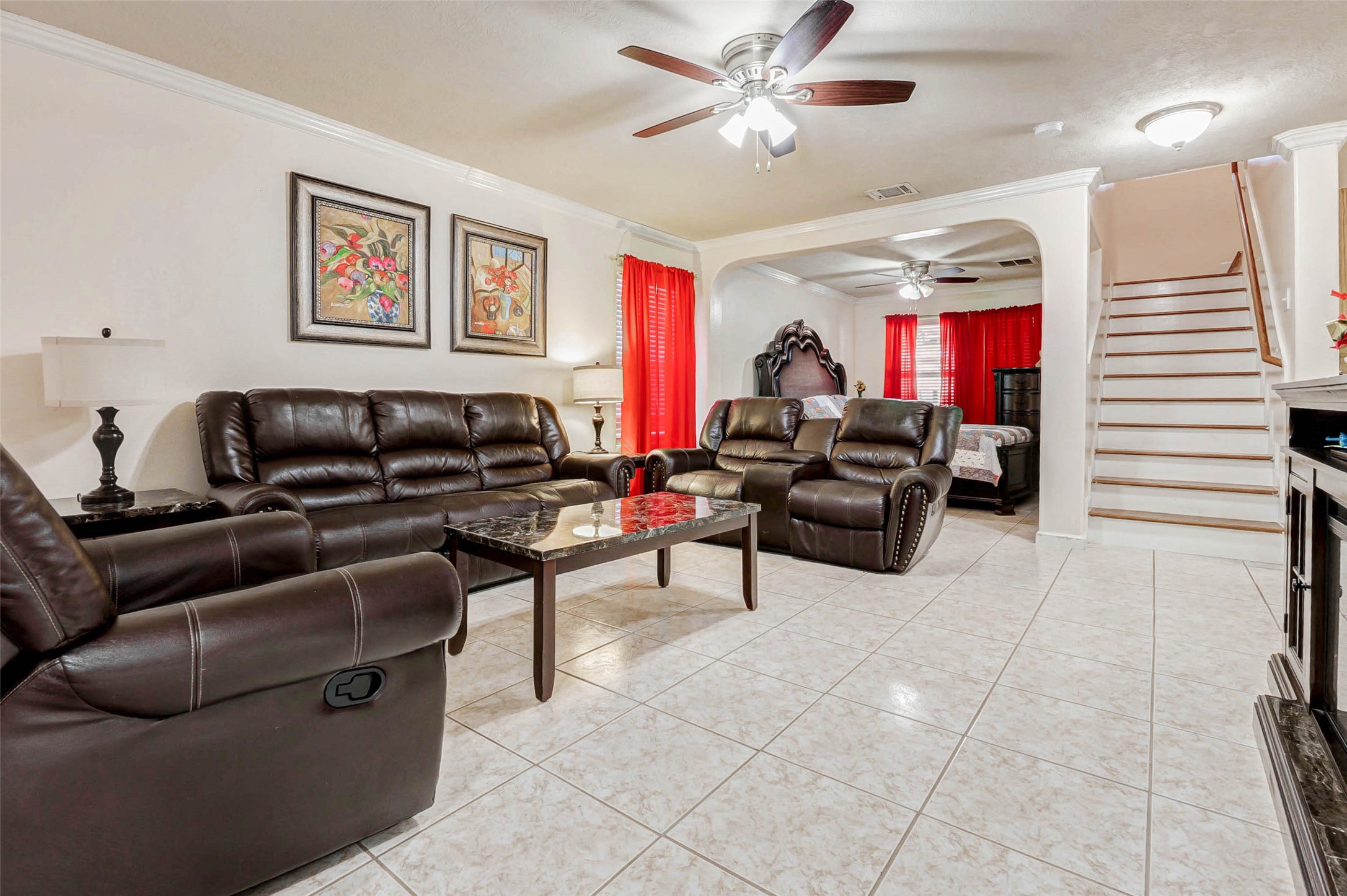 10422 Sutter Glen Lane Houston, TX 77075 - Photo 8 of 35