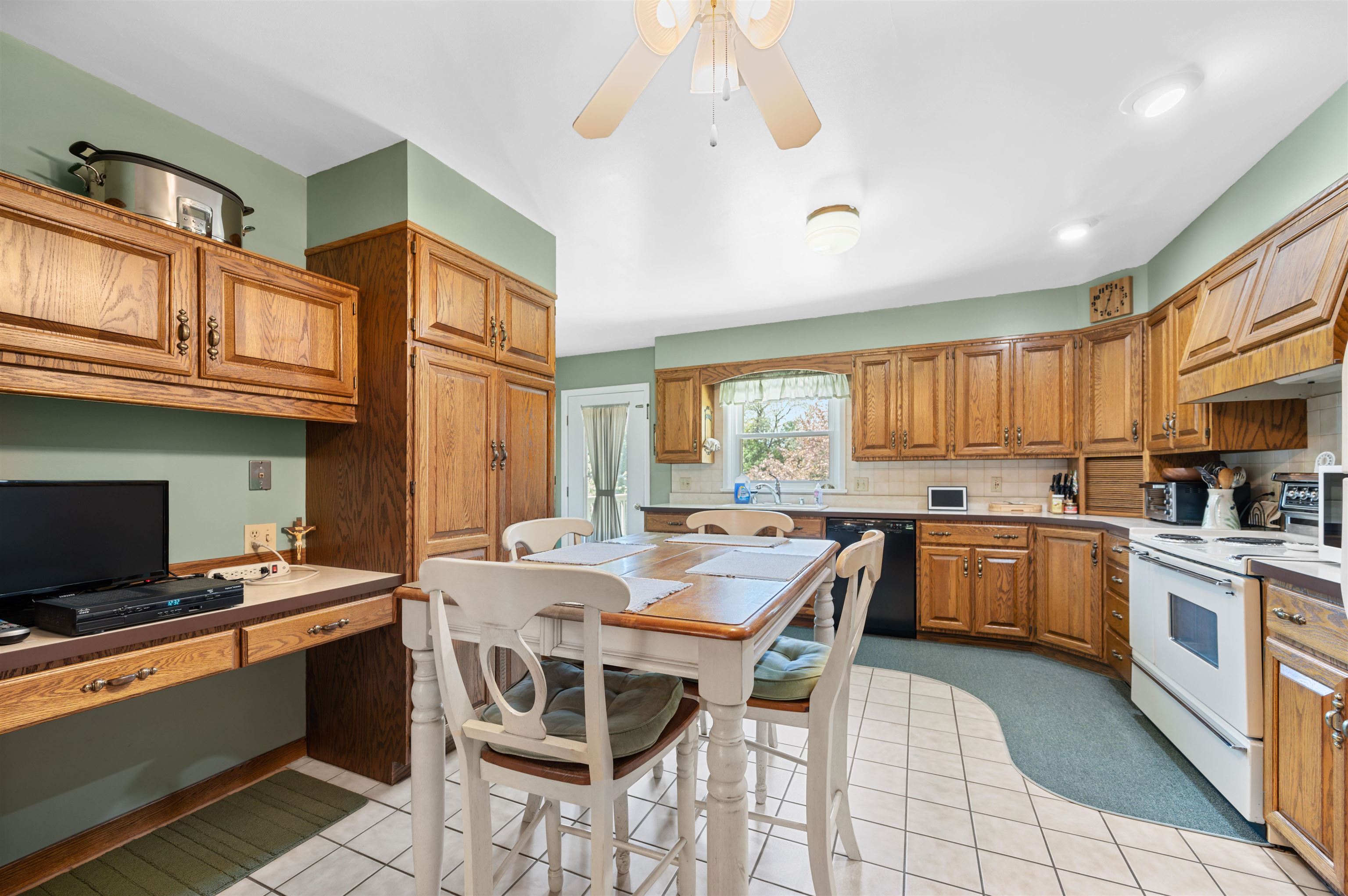 32 Waterman Street Barre, VT 05641 - Photo 10 of 59