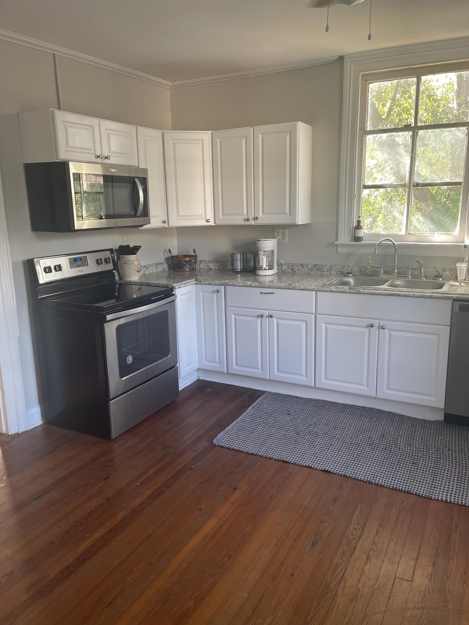 2224 Queens Way Augusta, GA 30904 - Photo 2 of 7 Kitchen