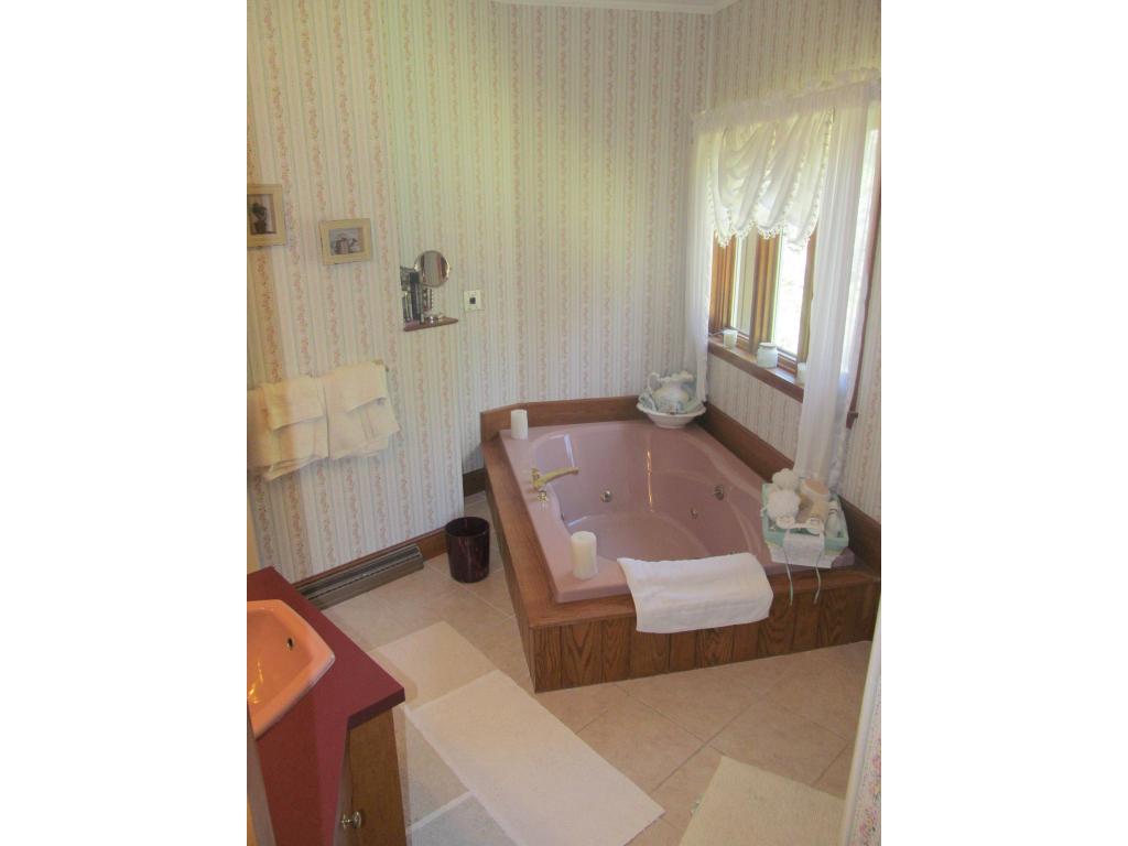 911 Lake Road Newport, VT 05855 - Photo 13 of 36 Gallery Image 13
