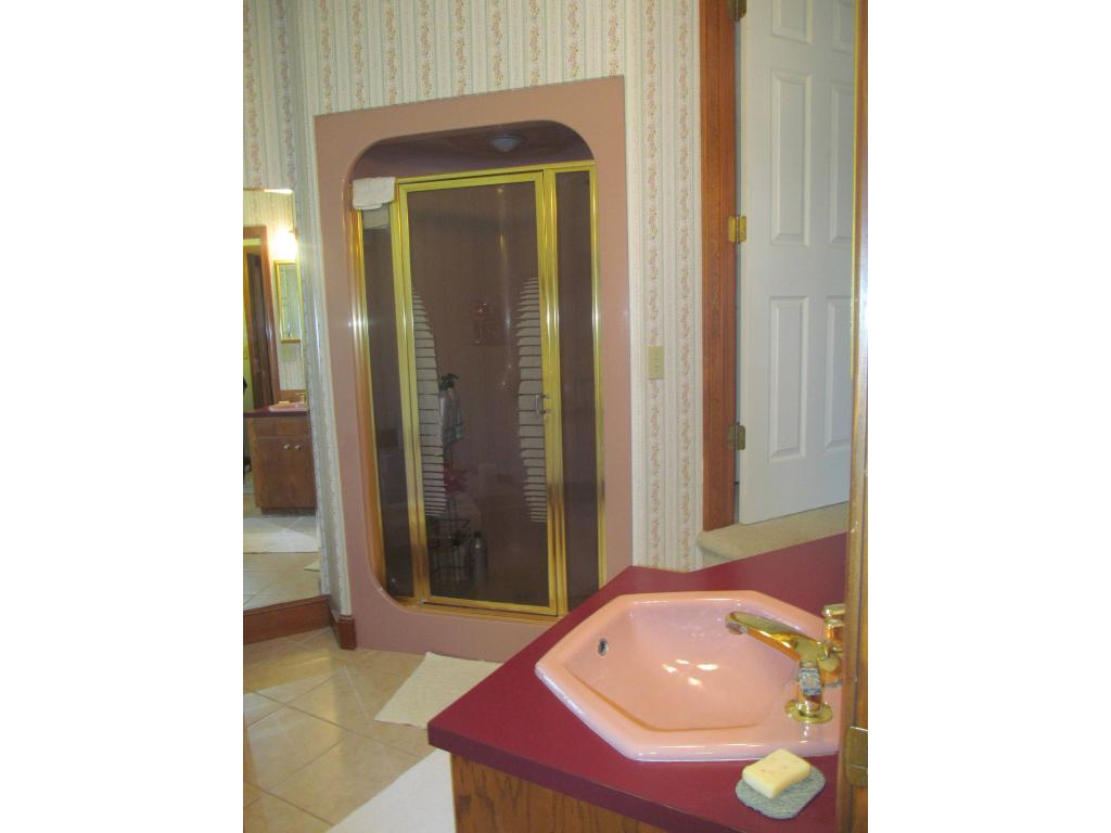 911 Lake Road Newport, VT 05855 - Photo 14 of 36 Gallery Image 14