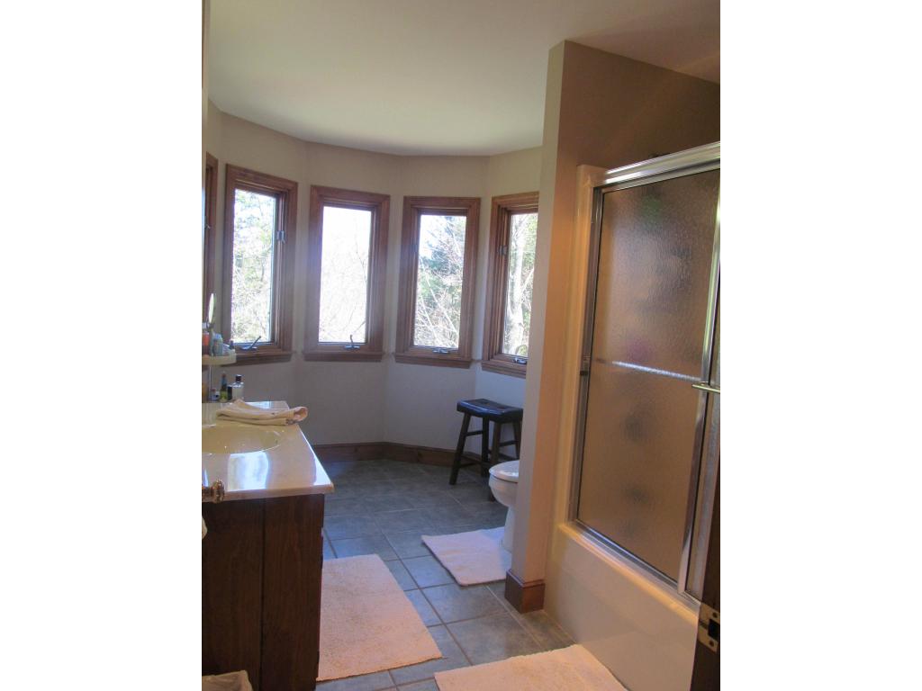 911 Lake Road Newport, VT 05855 - Photo 17 of 36 Gallery Image 17