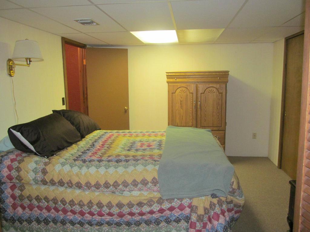 911 Lake Road Newport, VT 05855 - Photo 18 of 36 Gallery Image 18