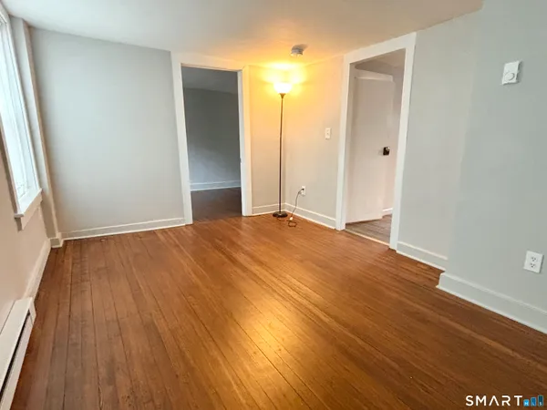 $1,750 | 122 Main Street, Unit A, Deep River, CT 06417