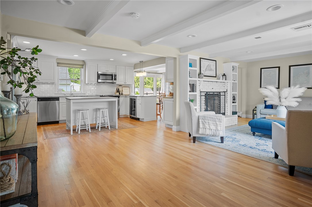 81 Park Forest Road Cranston, RI 02920 - Photo 11 of 42 Gallery Image 11