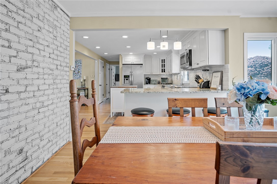 81 Park Forest Road Cranston, RI 02920 - Photo 13 of 42 Gallery Image 13