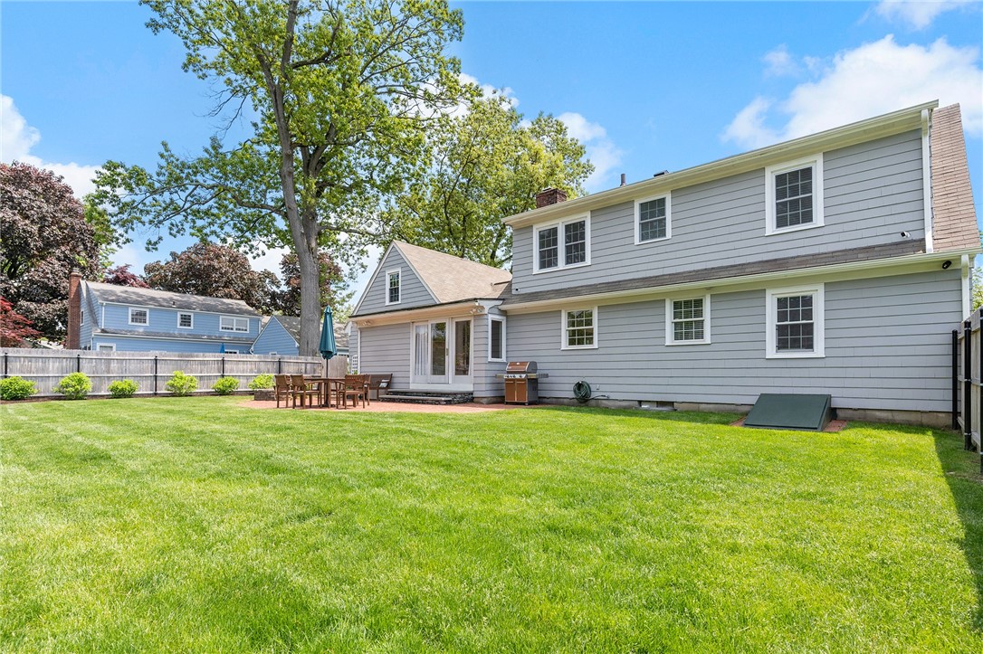 81 Park Forest Road Cranston, RI 02920 - Photo 36 of 42 Gallery Image 36