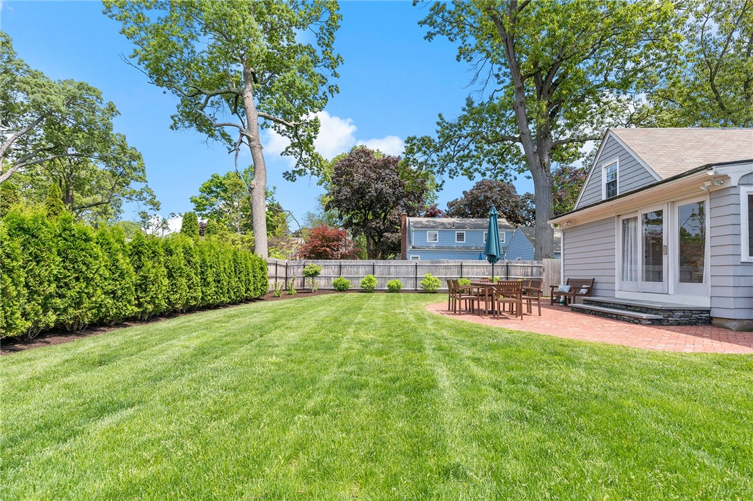 81 Park Forest Road Cranston, RI 02920 - Photo 37 of 42 Gallery Image 37