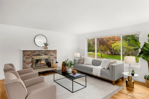 $1,399,000 | 2520 166th Avenue Northeast, Bellevue, WA 98008