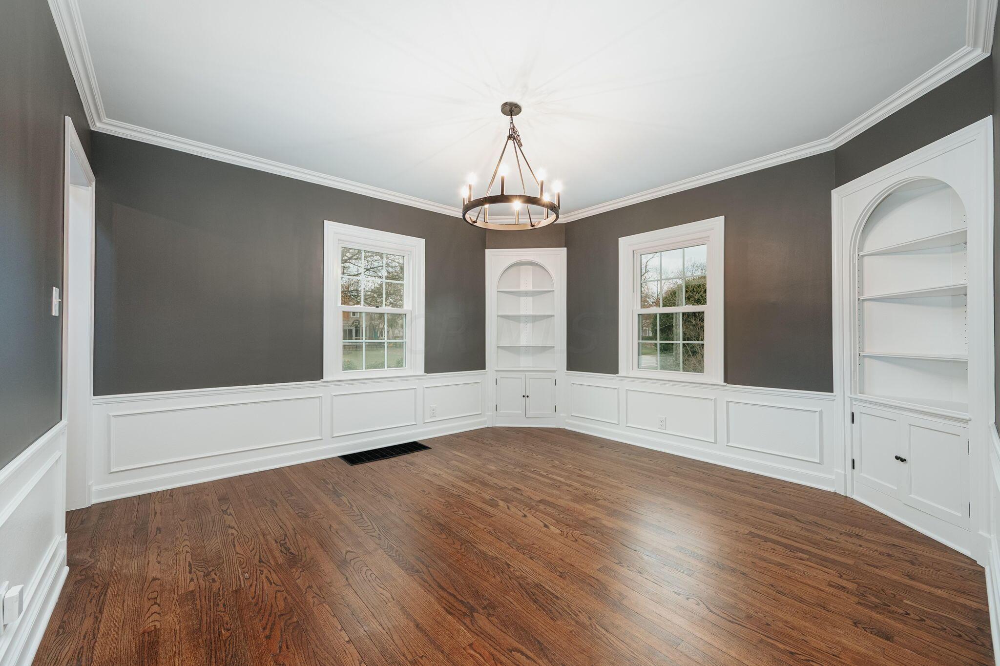 1881 Stanford Road Columbus, OH 43212 - Photo 15 of 37 Large dining room with builtins