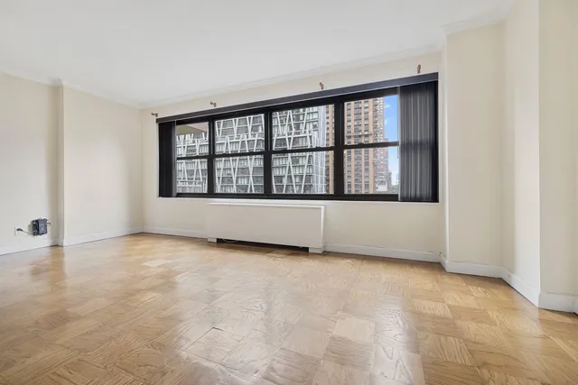 $509,000 | 160 West End Avenue, Unit 8C | Upper West Side