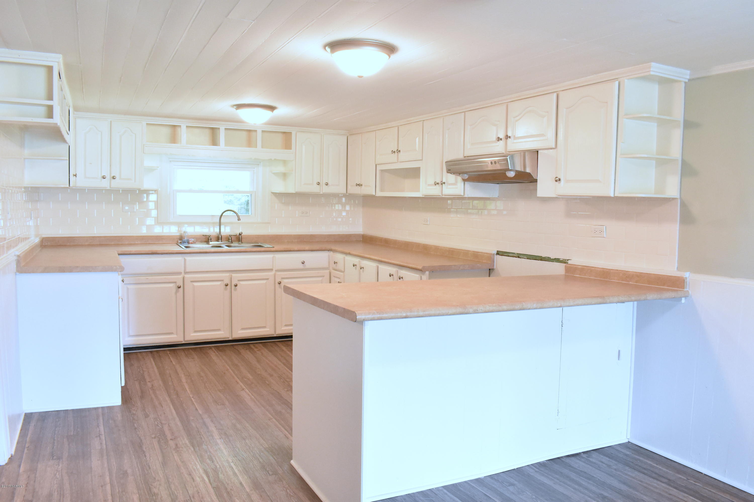 1010 Thompson Chapel Road Wilson, NC 27896 - Photo 6 of 22 Gorgeous White Cabinetry with Lots of Counter Space