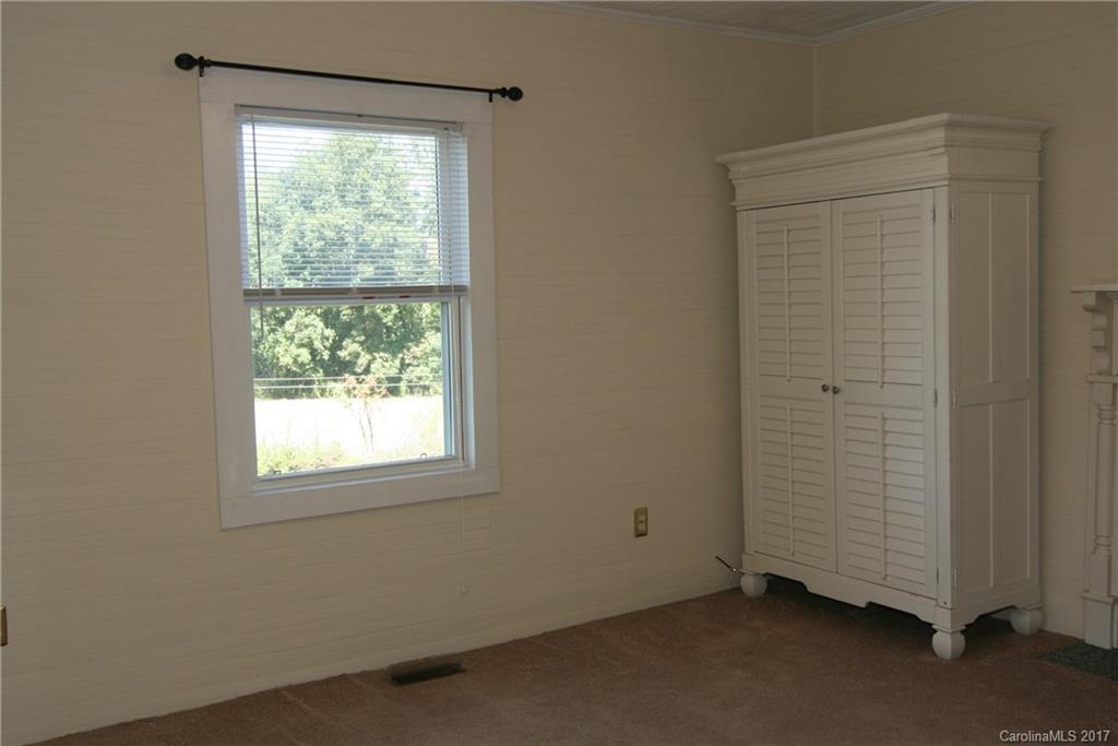 7540 Jones Road Salisbury, NC 28147 - Photo 13 of 24 an empty room with a window