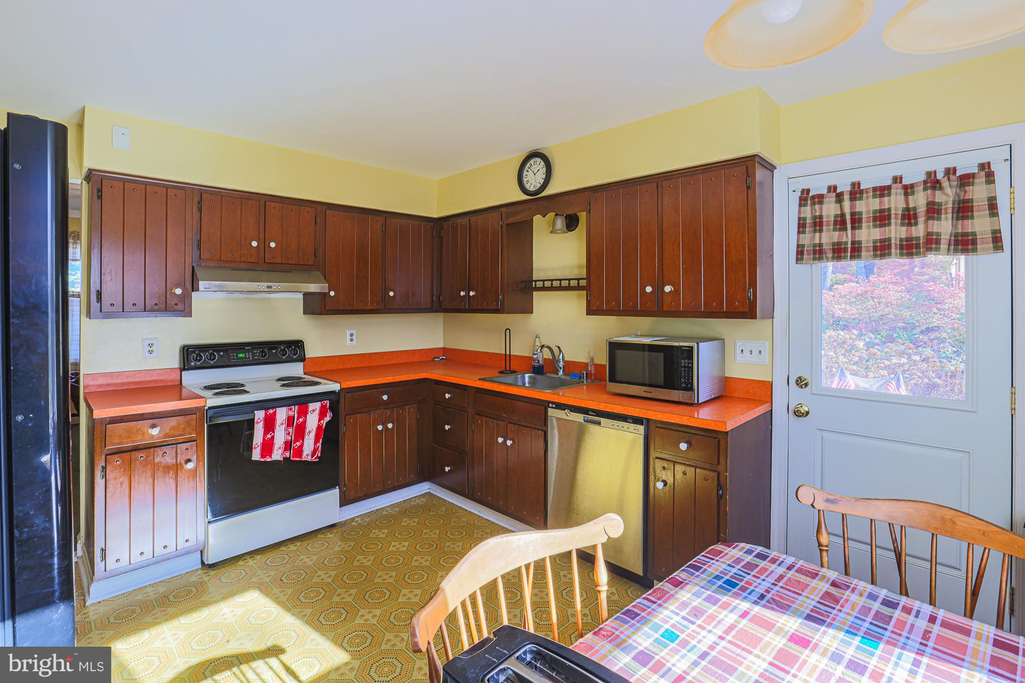 13447 Old Annapolis Road Mount Airy, MD 21771 - Photo 12 of 39 Gallery Image 12