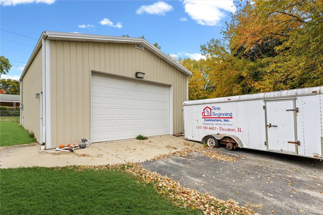 30 North Court Drive Decatur, IL 62526 - Photo 21 of 22