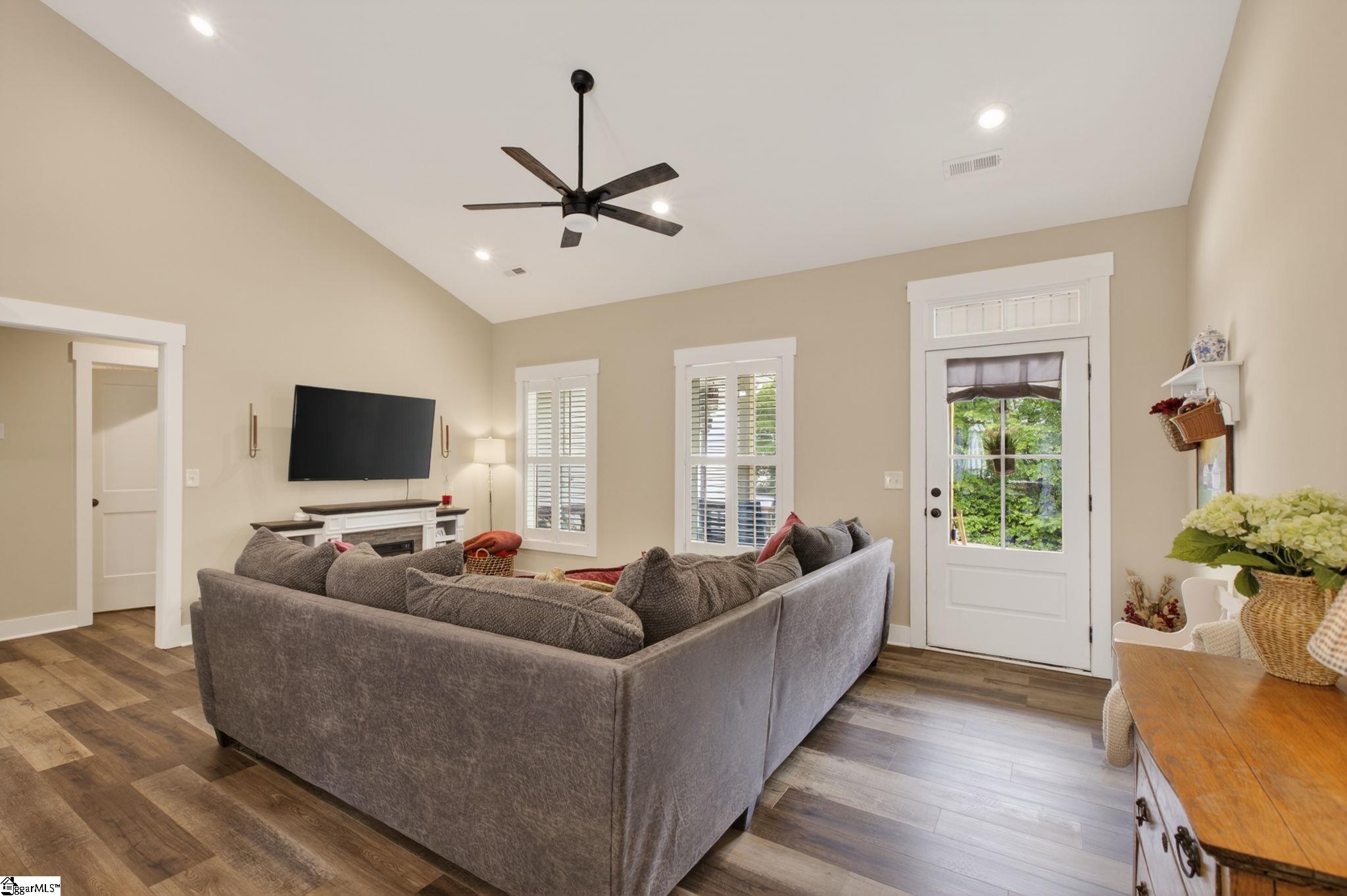 435 Minor Street Williamston, SC 29697 - Photo 6 of 29