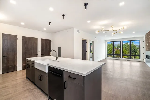 $1,922,550 | 80 West Main Street, Unit 306, Frisco, CO 80443