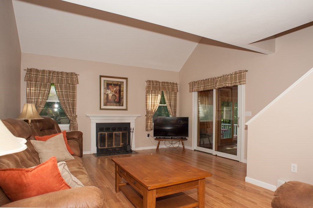 16 Autumn Road Medway, MA 02053 - Photo 11 of 32 Gallery Image 11