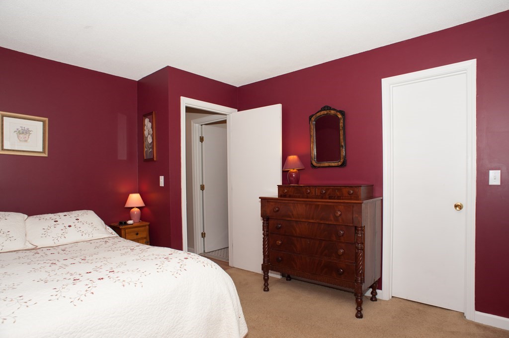 16 Autumn Road Medway, MA 02053 - Photo 21 of 32 Gallery Image 21