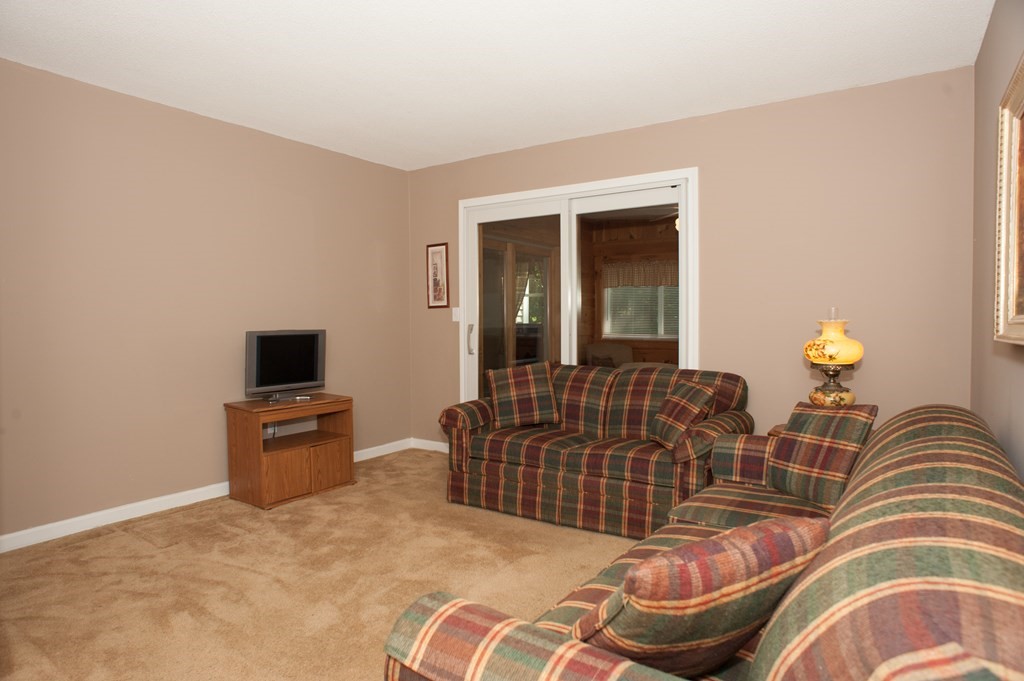 16 Autumn Road Medway, MA 02053 - Photo 23 of 32 Gallery Image 23