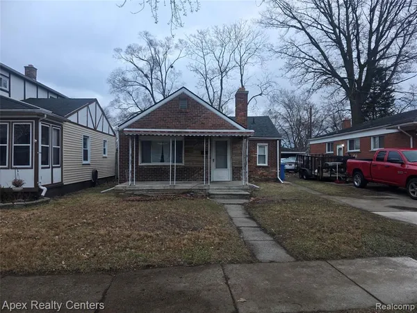 $1,500 | 8656 Nightingale Street, Dearborn Heights, MI 48127