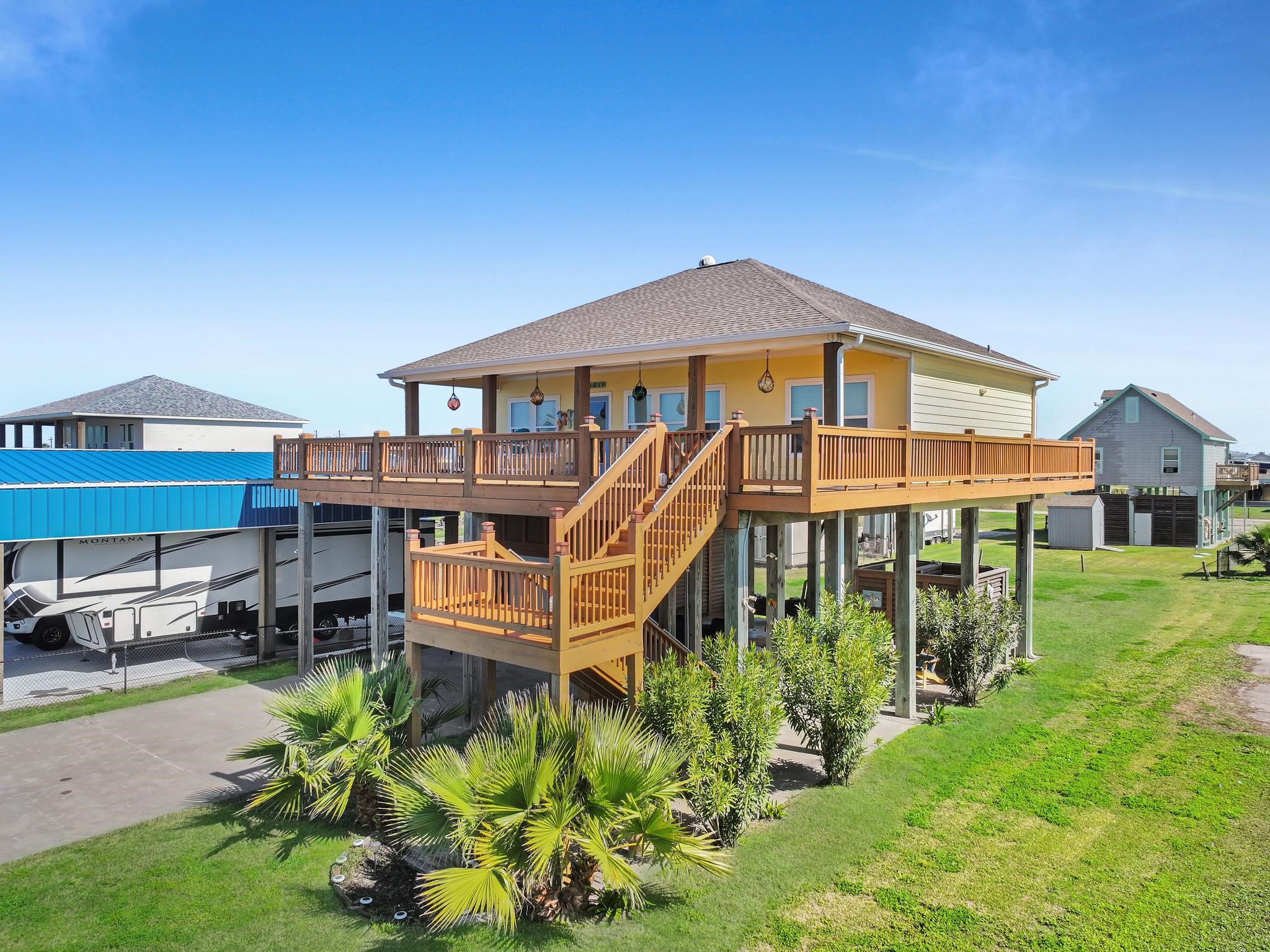 938 South Sage Road Crystal Beach, TX 77650 - Photo 8 of 46