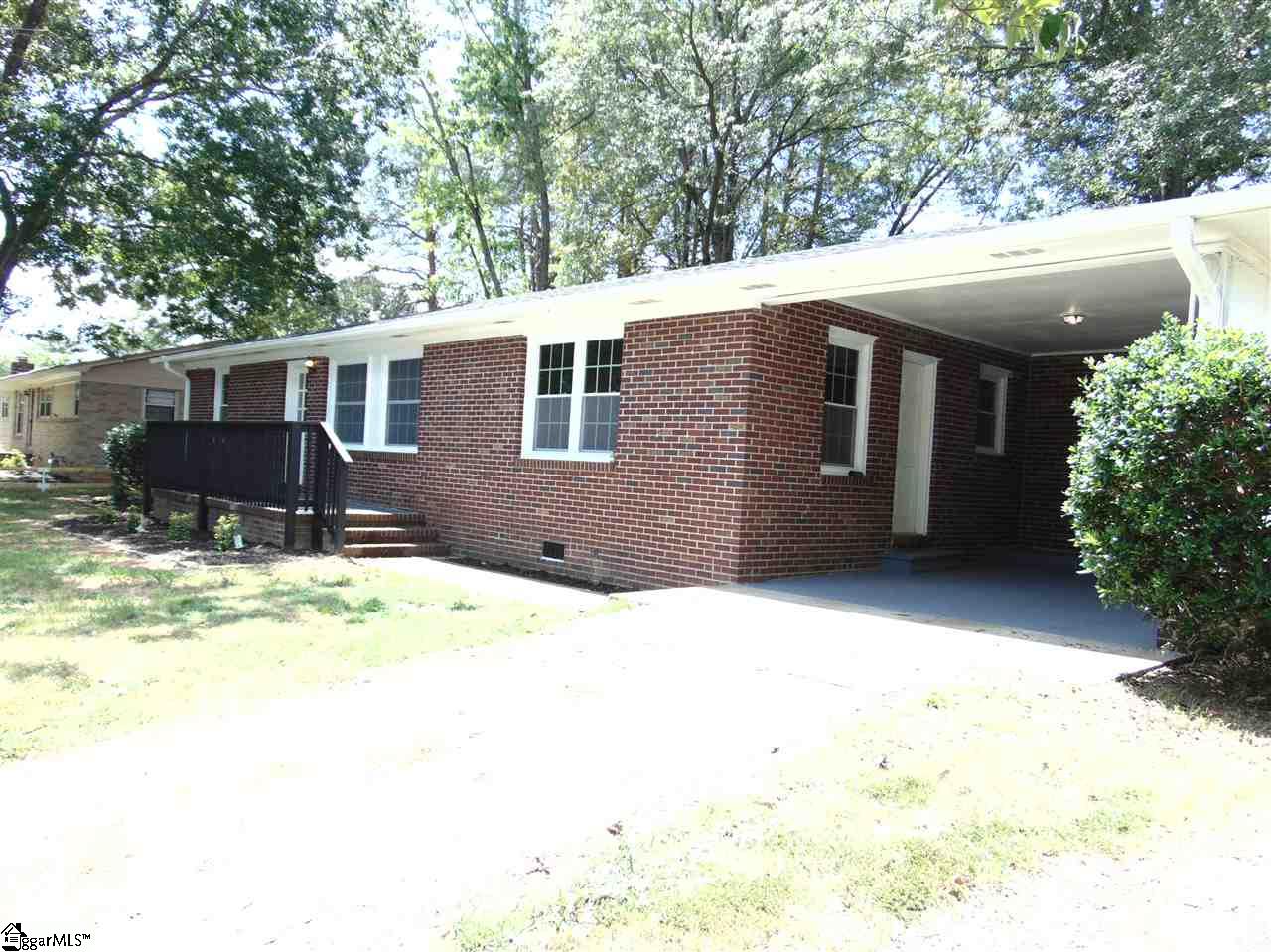 200 Ruth Drive Easley, SC 29640 - Photo 2 of 24