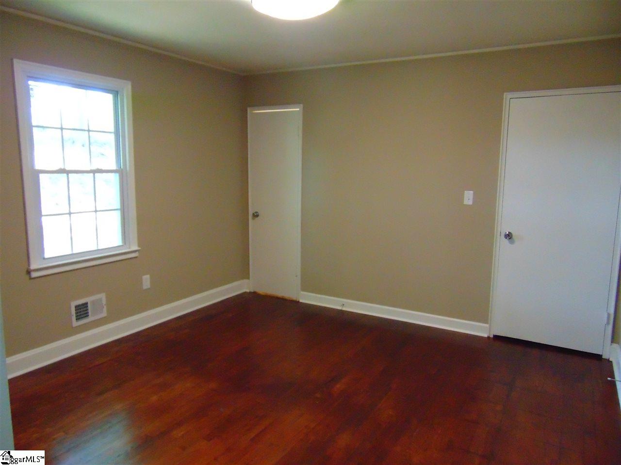 200 Ruth Drive Easley, SC 29640 - Photo 13 of 24