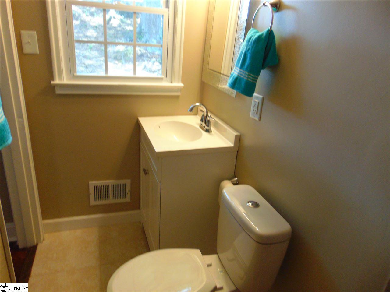 200 Ruth Drive Easley, SC 29640 - Photo 14 of 24