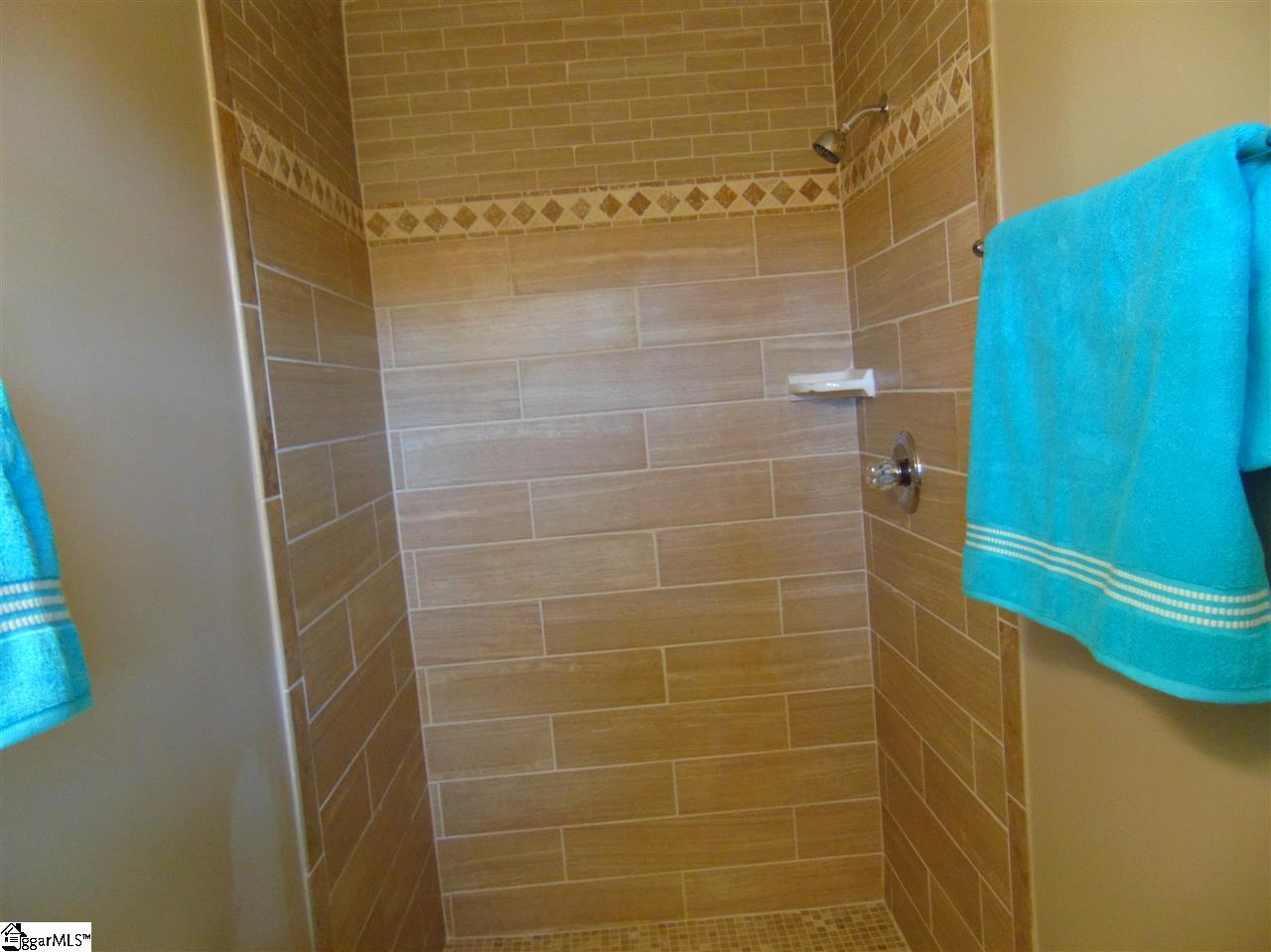 200 Ruth Drive Easley, SC 29640 - Photo 15 of 24