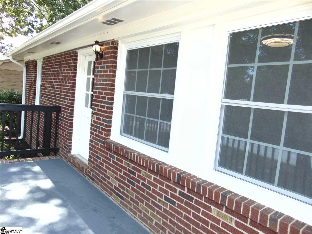 200 Ruth Drive Easley, SC 29640 - Photo 3 of 24