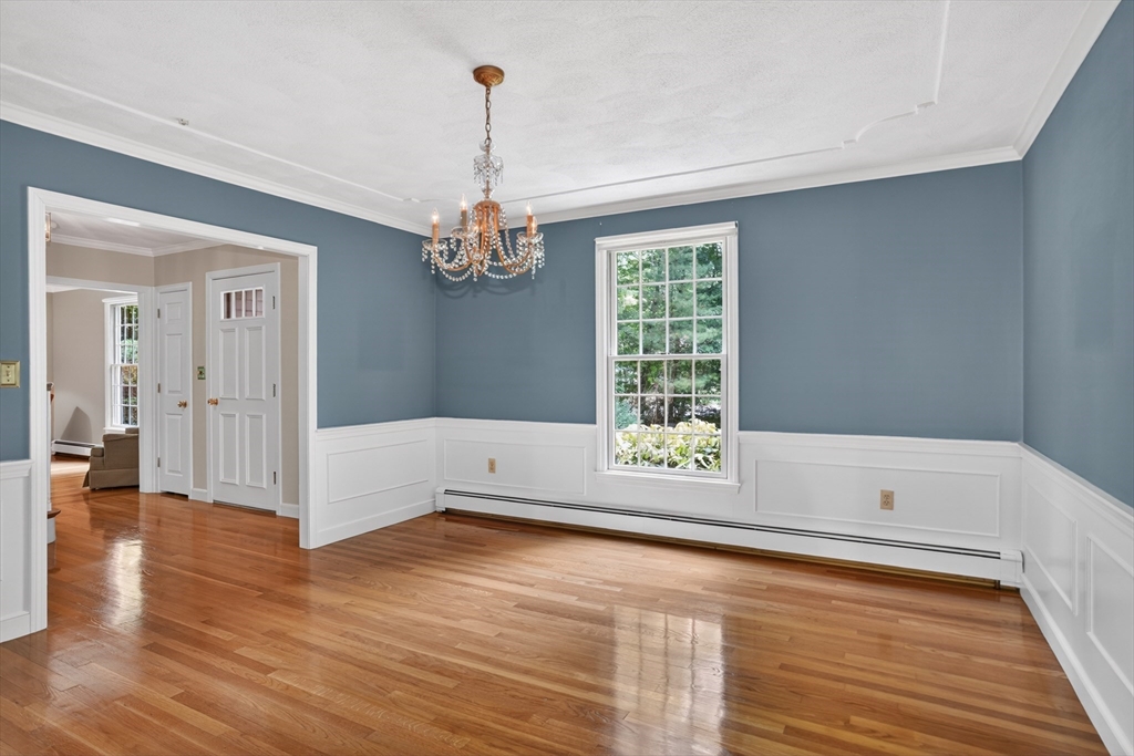17 Maplewood Road Medfield, MA 02052 - Photo 16 of 41